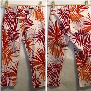 LIKE NEW H&M Tropical Cropped Palm Leaf Pants